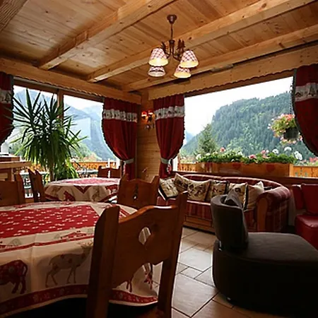 Le Castellan 3*